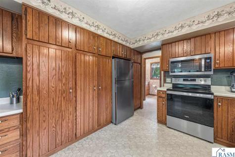 1139 N 10th Street St. James MN 56081