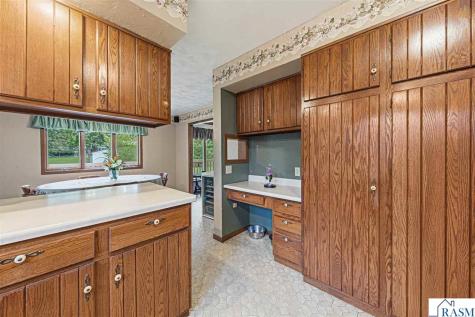1139 N 10th Street St. James MN 56081