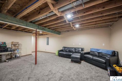 300 Tanager Road Mankato MN 56001