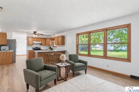 915 N Valley Street New Ulm MN 56073