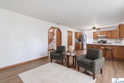 915 N Valley Street New Ulm MN 56073