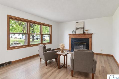 915 N Valley Street New Ulm MN 56073