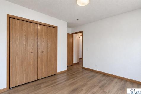 915 N Valley Street New Ulm MN 56073