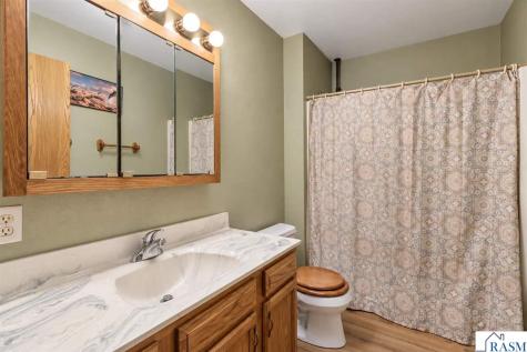 915 N Valley Street New Ulm MN 56073