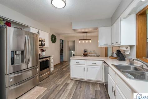 209 Viking Drive Mankato MN 56001