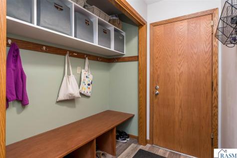 209 Viking Drive Mankato MN 56001