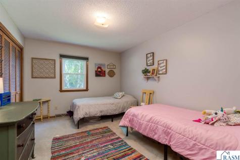 209 Viking Drive Mankato MN 56001