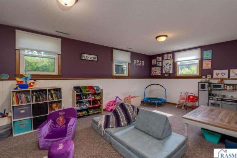 209 Viking Drive Mankato MN 56001