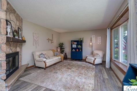 209 Viking Drive Mankato MN 56001