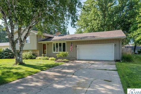 209 Viking Drive Mankato MN 56001