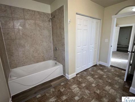 811 N Broadway New Ulm MN 56073