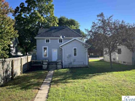 811 N Broadway New Ulm MN 56073