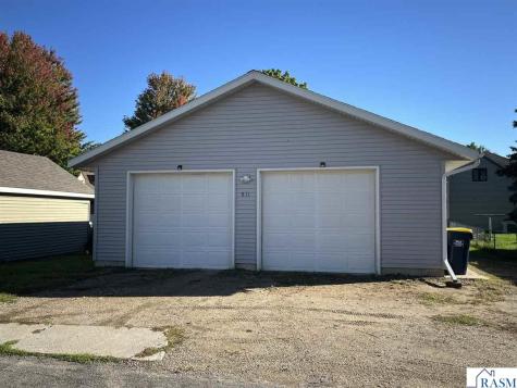811 N Broadway New Ulm MN 56073