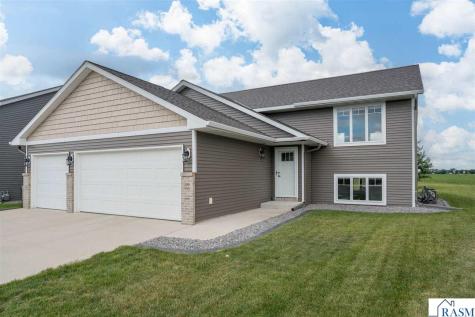 109 Cypress Court Mankato MN 56001
