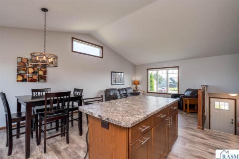109 Cypress Court Mankato MN 56001