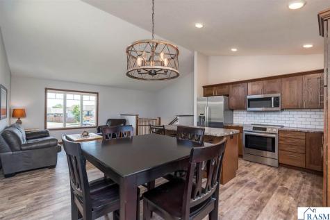 109 Cypress Court Mankato MN 56001