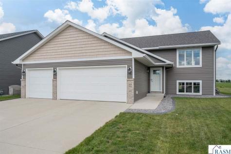 109 Cypress Court Mankato MN 56001