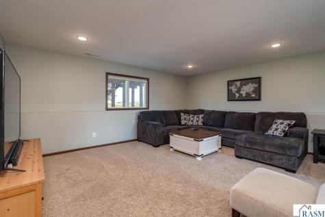 109 Cypress Court Mankato MN 56001