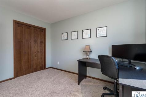 109 Cypress Court Mankato MN 56001