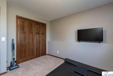 109 Cypress Court Mankato MN 56001