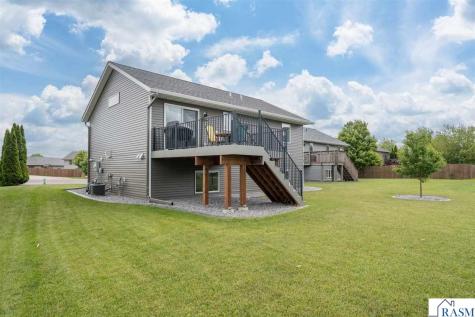 109 Cypress Court Mankato MN 56001