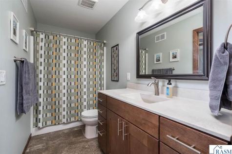 109 Cypress Court Mankato MN 56001