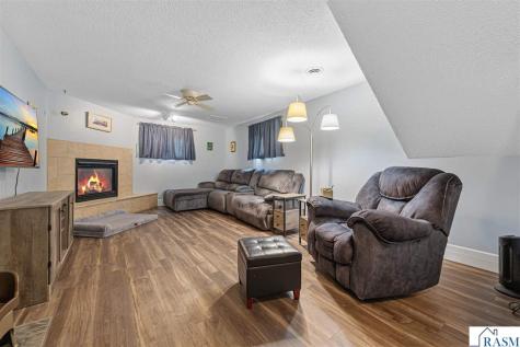 307 SE 8th Avenue Mapleton MN 56065