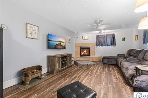 307 SE 8th Avenue Mapleton MN 56065