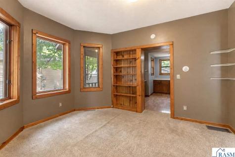 1008 Quincy Street North Mankato MN 56001-0