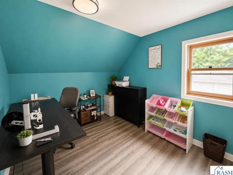 412 W 2nd Street Mankato MN 56001