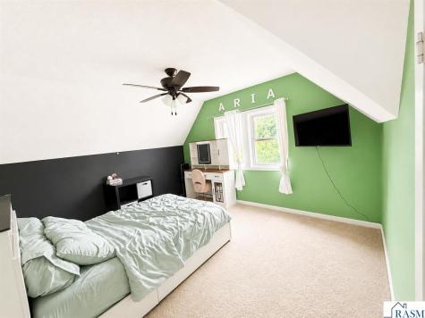 412 W 2nd Street Mankato MN 56001