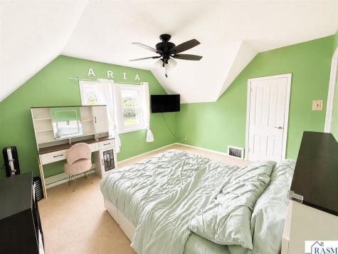 412 W 2nd Street Mankato MN 56001