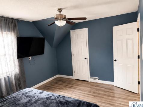 412 W 2nd Street Mankato MN 56001