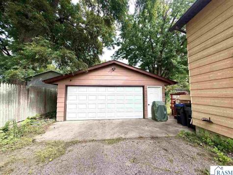 412 W 2nd Street Mankato MN 56001