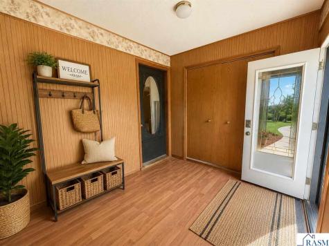 412 W 2nd Street Mankato MN 56001