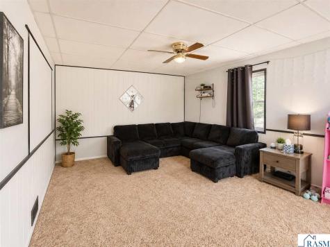 412 W 2nd Street Mankato MN 56001