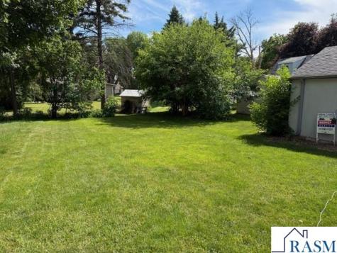 447 Jefferson Avenue North Mankato MN 56003