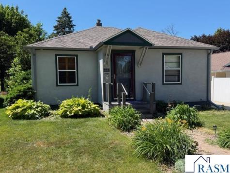 447 Jefferson Avenue North Mankato MN 56003