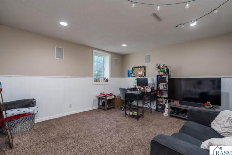 144 Savannah Court Mankato MN 56001