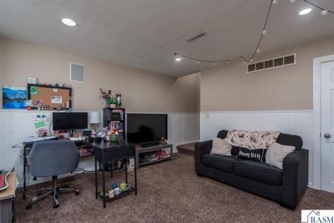 144 Savannah Court Mankato MN 56001