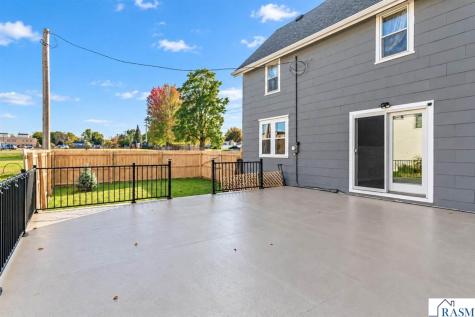 703 S Oak Avenue Owatonna MN 55060