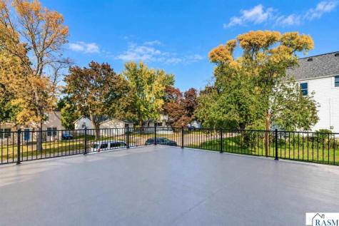 703 S Oak Avenue Owatonna MN 55060