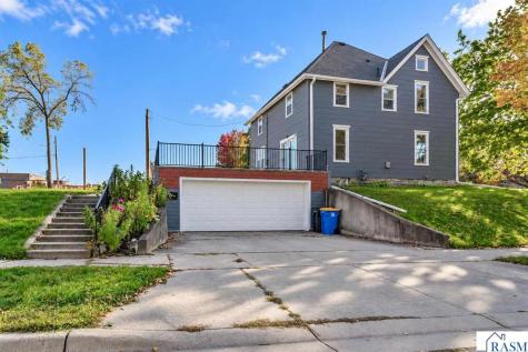 703 S Oak Avenue Owatonna MN 55060