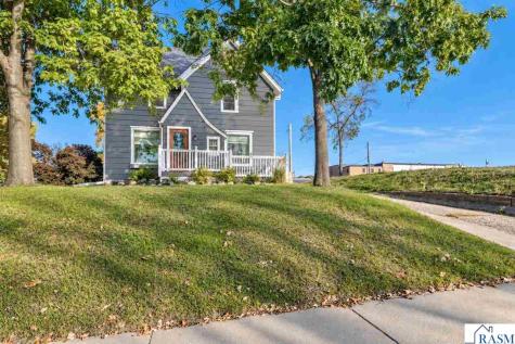 703 S Oak Avenue Owatonna MN 55060