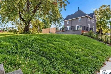 703 S Oak Avenue Owatonna MN 55060