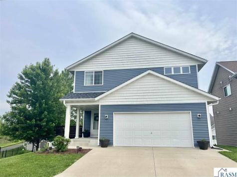 27 Benson Trail North Mankato MN 56003
