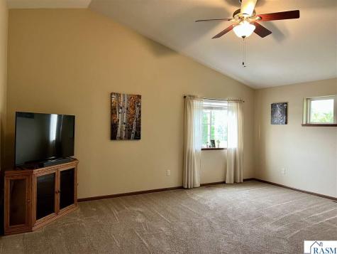 27 Benson Trail North Mankato MN 56003