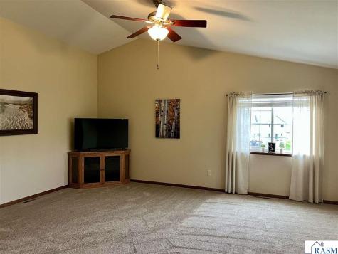 27 Benson Trail North Mankato MN 56003