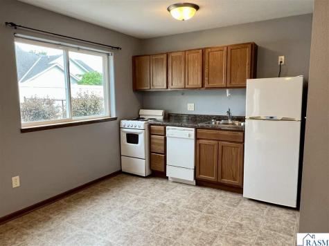27 Benson Trail North Mankato MN 56003