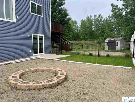 27 Benson Trail North Mankato MN 56003
